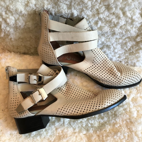 Jeffrey Campbell Everly Leather Booties - Picture 2 of 8